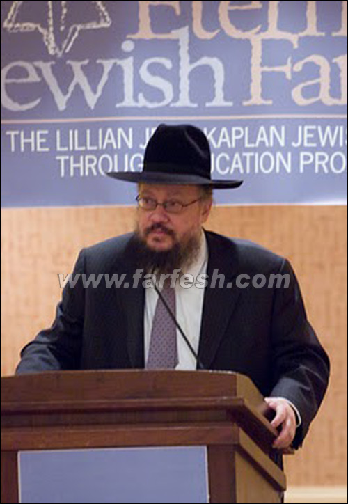 حاخام يهودي يمارس الرذيلة مع فتاة أمريكية تنوي اعتناق اليهودية  صورة رقم 2