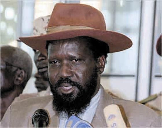 نجا سلفا كير من الموت اثر انفجار عجل الطائرة صورة رقم 1