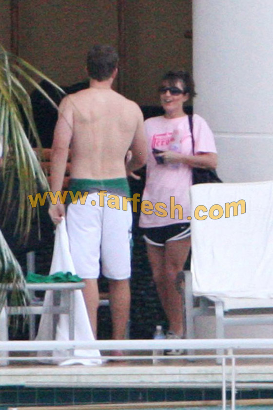 سيقان سارة بالين سيقان سارة بالين