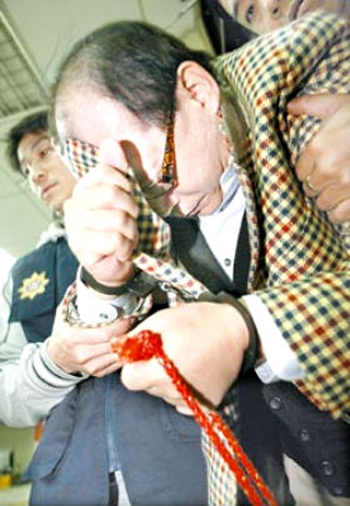 اعتقال تايواني احتال على السيدات لممارسة الرذيلة معه لانقاذ حياته!!! صورة رقم 2