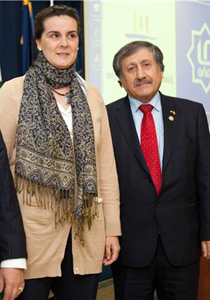 دلياني ينقل معاناة أهل القدس في مؤتمر دولي صورة رقم 1