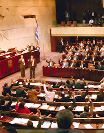 جلسة صاخبة في الكنيست بسبب قانون عنصري صورة رقم 1