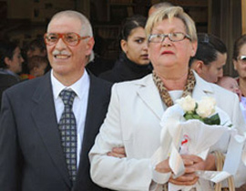 رغم معارضة الكنيسة الكاثوليكية: عقد قران رجل مغير نوعهاً   صورة رقم 1