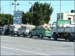 اسرائيل تفتح 3 من معابر قطاع غزة لادخال بضائع صورة رقم 1