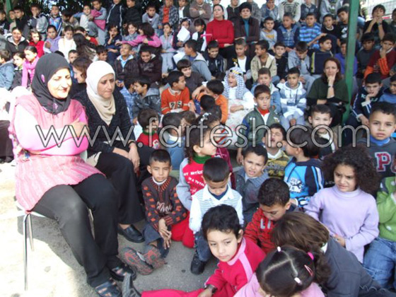 كيف احتفل طلاب المدرسة الابتدائية كيف احتفل طلاب المدرسة الابتدائية