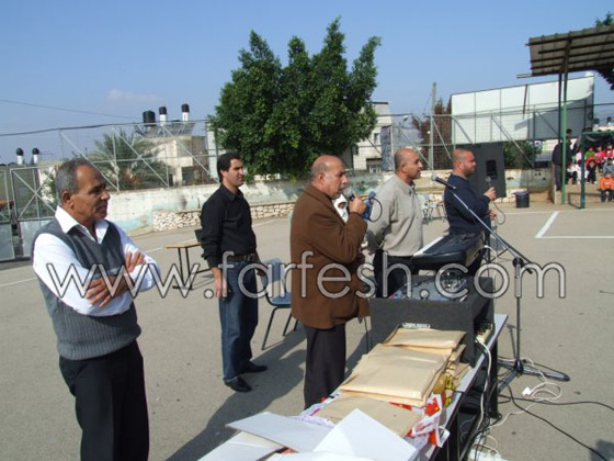 كيف احتفل طلاب المدرسة الابتدائية كيف احتفل طلاب المدرسة الابتدائية