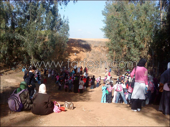 لجنة العمل النسائي تنظم رحلة ترفيهية لطالبات الفرقان        صورة رقم 11