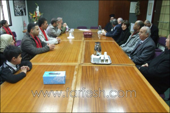 وفد من مجلس ساجور ووفد مقدسي يزورون بلدية الناصرة للتضامن مع رئيسها رامز جرايسي  صورة رقم 2