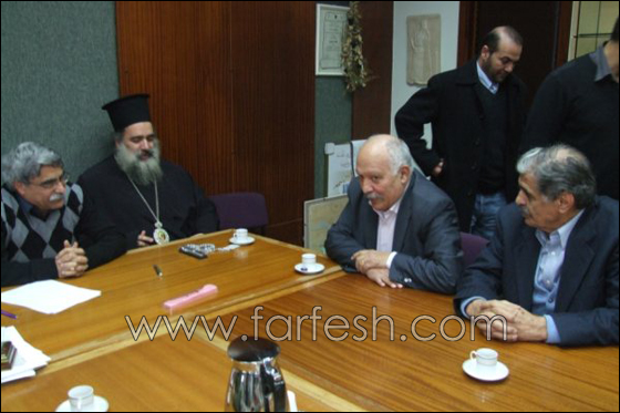 وفد من مجلس ساجور ووفد مقدسي يزورون بلدية الناصرة للتضامن مع رئيسها رامز جرايسي  صورة رقم 4