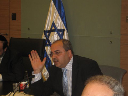 لجنة الداخلية تبحث قضية هدم المنازل في الطيبة  صورة رقم 5