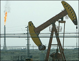 النفط يتراجع عن 83 دولارا للبرميل في التعاملات الاسيوية صورة رقم 1