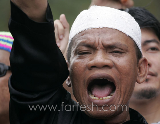 مظاهرات في ماليزيا احتجاجا لاستخدام مسيحيين كلمة الله        صورة رقم 3