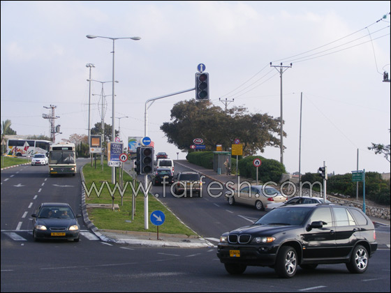 انهيار جدار هائل بسبب أعمال ترميمات في الناصرة صورة رقم 20 انهيار جدار هائل بسبب أعمال ترميمات في الناصرة صورة رقم 20