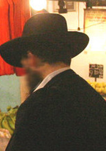 القاء القبض على حاخام من أور عكيفا بعد أن اعترف بسرقة فندق صورة رقم 1 القاء القبض على حاخام من أور عكيفا بعد أن اعترف بسرقة فندق صورة رقم 1