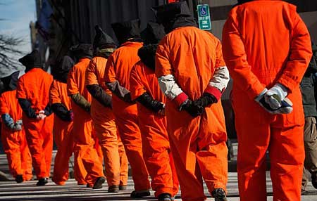 تظاهرة احتجاج بمناسبة مرور 8 سنوات على فتح معتقل غوانتانامو صورة رقم 2