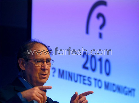 العلماء يؤخرون 