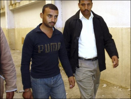 المتهمون بقتل الأقباط يمثلون أمام محكمة خاصة صورة رقم 1