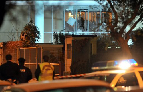 للمرة الثانية في الأسبوع.. إنفجار يهز العاصمة اليونانية صورة رقم 2