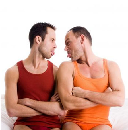 رجل مثليّ كندي يقتل 