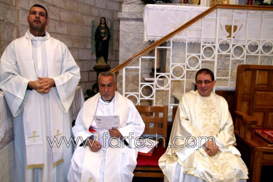 الطوائف المسيحية تحتفل في عيد العرس في كفركنا صورة رقم 7 الطوائف المسيحية تحتفل في عيد العرس في كفركنا صورة رقم 7