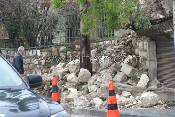 انهيار مبنى قديم بسبب مياة الأمطار الغزيرة في كفركنا صورة رقم 6 انهيار مبنى قديم بسبب مياة الأمطار الغزيرة في كفركنا صورة رقم 6