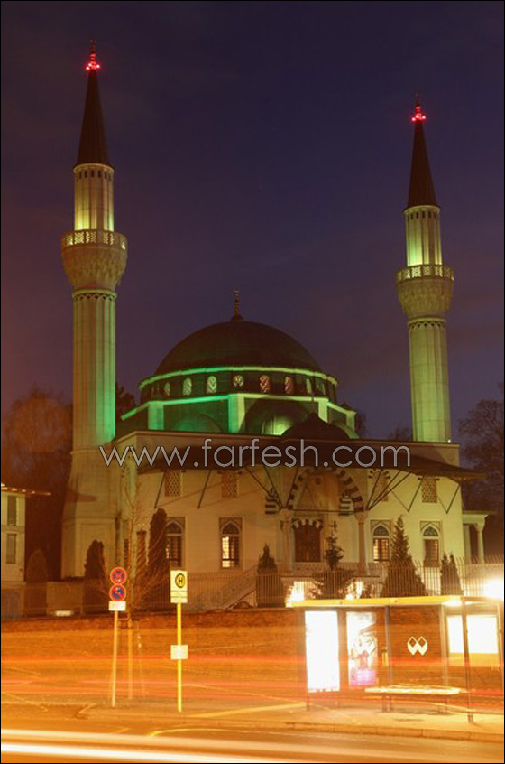 مداهمة 30 مسجدا في ألمانيا وضبط كتب وبيانات محظورة  صورة رقم 7