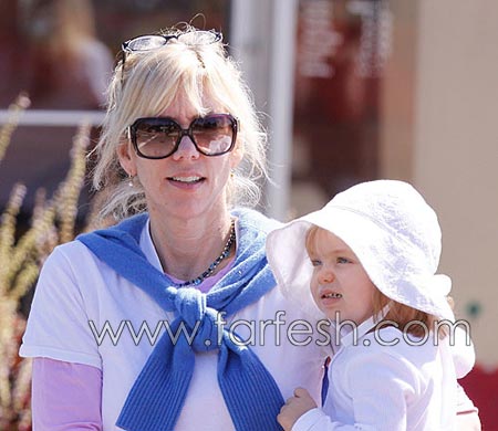 مرشح سابق للرئاسة الامريكية يعترف بأبوته لطفلة غير شرعية  صورة رقم 7