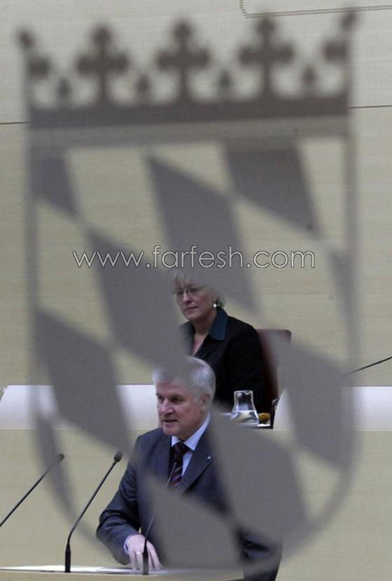 رئيس حكومة ولاية المانيا يتفاخر بفقدانه 10 كيلو من وزنه        صورة رقم 2