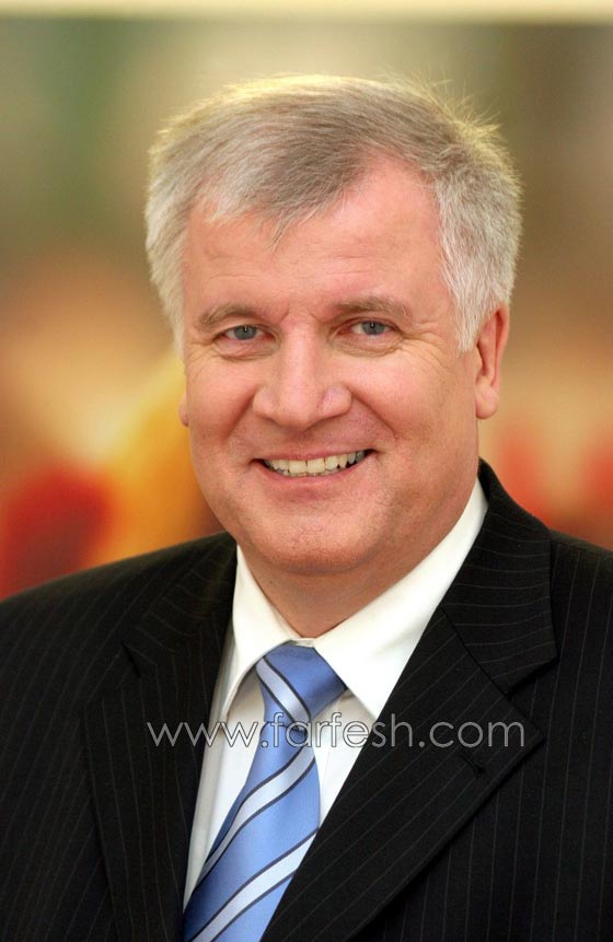 رئيس حكومة ولاية المانيا يتفاخر بفقدانه 10 كيلو من وزنه        صورة رقم 3