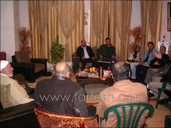 غنايم: زيارة ذوي الاسرى السياسيين لا تقل اهمية عن زيارتهم انفسهم  صورة رقم 3