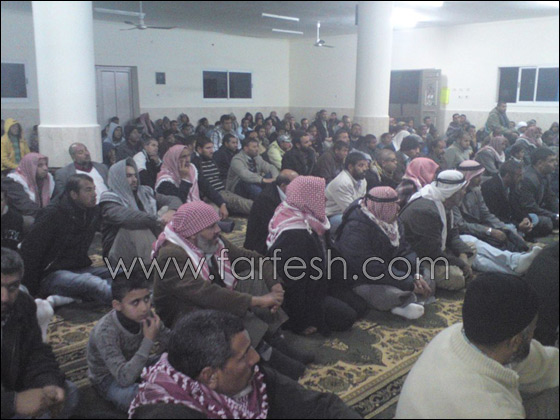 الشيخ إياد عامر يلقي محاضرة في مسجد قرية الزرنوق غير المعترف بها صورة رقم 9 الشيخ إياد عامر يلقي محاضرة في مسجد قرية الزرنوق غير المعترف بها صورة رقم 9