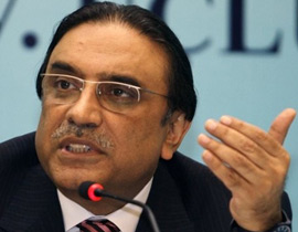 الرئيس الباكستاني يذبح الماعز لإبعاد الشر عن نفسه!!! صورة رقم 1