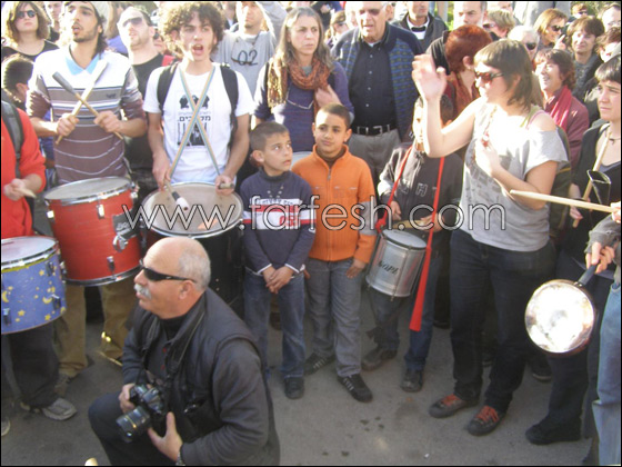 النائب سويد: هذه التظاهرة هي صرخة ضد جرائم الاحتلال صورة رقم 3 النائب سويد: هذه التظاهرة هي صرخة ضد جرائم الاحتلال صورة رقم 3