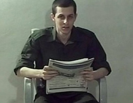 حماس: حرية شاليط مربوطة بالإفراج عن الأسيرة أحلام التميمي صورة رقم 1 حماس: حرية شاليط مربوطة بالإفراج عن الأسيرة أحلام التميمي صورة رقم 1