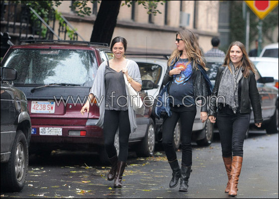 جيزيل بوندشين تكشف أنها ولدت طفلها في حوض الإستحمام!!  صورة رقم 3