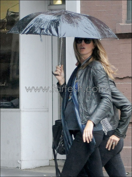 جيزيل بوندشين تكشف أنها ولدت طفلها في حوض الإستحمام!!  صورة رقم 2