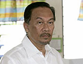 اتهام رئيس المعارضة الماليزي بارتكاب فعل اللواط  صورة رقم 1