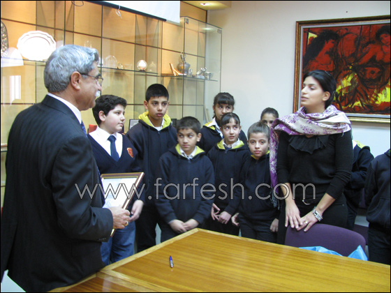 لقاء بين طلاب مدرسة 