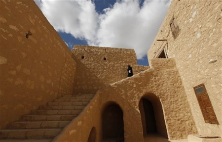 مصر: إكتشاف أول دير بالعالم  يعود إلى أول راهب عرفته المسيحية  صورة رقم 1