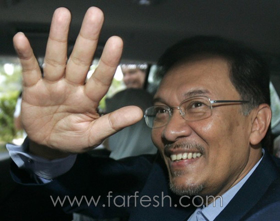   محاكمة زعيم المعارضة الماليزية المتهم بالميول الشاذة        صورة رقم 5