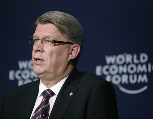 منذ ثلاثين عامًا رئيس لاتفيا فالديس زاتليرس لم يكذب!!!   صورة رقم 4