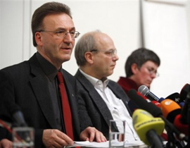 استقالة الأب ثيو بعد الفضيحة النوعية بالمعاهد اليسوعية!! صورة رقم 1