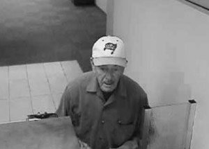 لص غير مسلح (73 عاماً) سرق 3 بنوك لسداد رهان صورة رقم 1 لص غير مسلح (73 عاماً) سرق 3 بنوك لسداد رهان صورة رقم 1