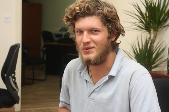 شقيقان فرنسيان يحجّان مشياً على الأقدام من باريس إلى القدس  صورة رقم 4