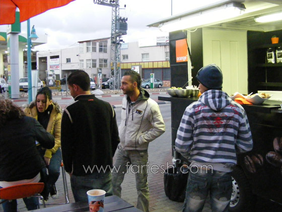 للسخنينية: صباحكم غدا بيحلى مع قهوة وكعكة من orange   صورة رقم 2