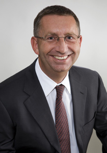 مليونير يتخلص من ثروته من اجل الحصول على السعادة! صورة رقم 1 مليونير يتخلص من ثروته من اجل الحصول على السعادة! صورة رقم 1