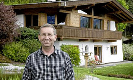 مليونير يتخلص من ثروته من اجل الحصول على السعادة! صورة رقم 2 مليونير يتخلص من ثروته من اجل الحصول على السعادة! صورة رقم 2