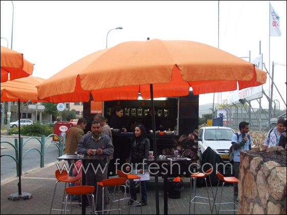 لأهل بيت جن: الصباح يبدأ غدا بقهوة وكعكة من orange صورة رقم 4 لأهل بيت جن: الصباح يبدأ غدا بقهوة وكعكة من orange صورة رقم 4