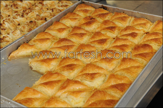 بمناسبة ذكرى المولد: حلويات خاصة في حلويات أحمد المحروم (النابلسي) صورة رقم 7 بمناسبة ذكرى المولد: حلويات خاصة في حلويات أحمد المحروم (النابلسي) صورة رقم 7