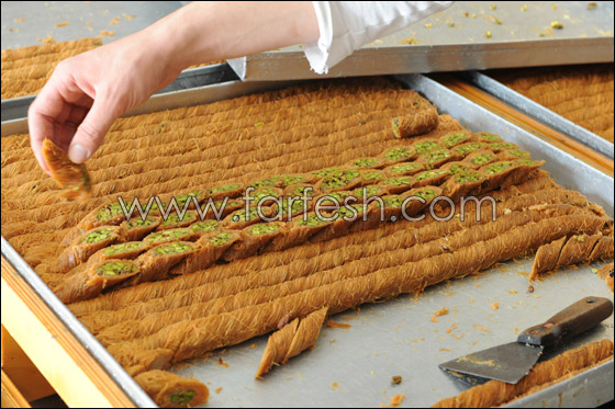 بمناسبة ذكرى المولد: حلويات خاصة في حلويات أحمد المحروم (النابلسي) صورة رقم 1 بمناسبة ذكرى المولد: حلويات خاصة في حلويات أحمد المحروم (النابلسي) صورة رقم 1